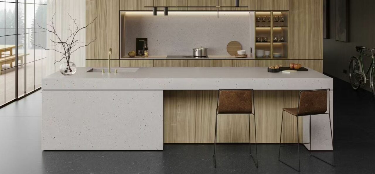 Kitchen with a Silestone concrete effect worktop in Concrete Pulse.
